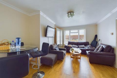 2 bedroom flat for sale, Horton Road, Brighton, BN1 7EH