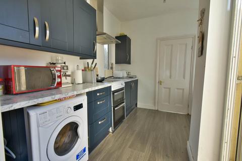 2 bedroom ground floor flat for sale, Wickham Avenue, Bexhill-on-Sea, TN39