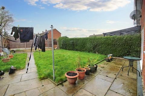 3 bedroom end of terrace house for sale, Lay Road, Aylesbury