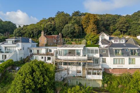 4 bedroom semi-detached house for sale, La Rue Au Moestre, St. Brelade, Jersey. JE3 8AE