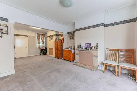 18 Heathview Road, Thornton Heath, CR7 7PL