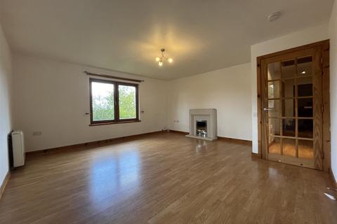 2 bedroom flat to rent, Cromlix Road, Perth