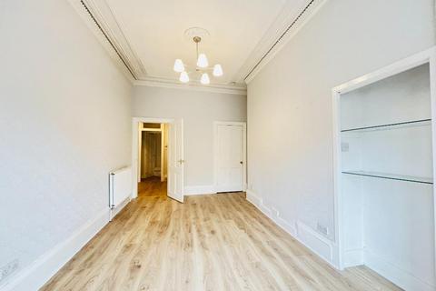 2 bedroom flat to rent, Kilmarnock Road, Shawlands, Glasgow, G41