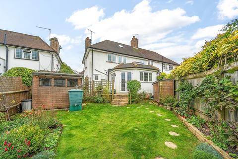4 Litchfield Way, Guildford, GU2 7QL