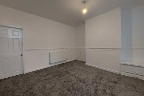 1 bedroom terraced house to rent, Cog Lane, Burnley BB11