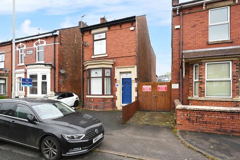 4 bedroom flat for sale, Waterloo Road, Ashton-on-Ribble PR2