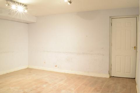 Shop to rent, West Ham Lane, London, E15