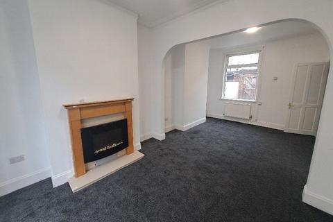 2 bedroom terraced house to rent, Craggs Street, Stockton-on-tees TS19