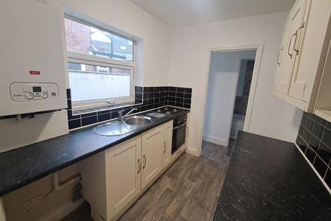 2 bedroom terraced house to rent, Craggs Street, Stockton-on-tees TS19