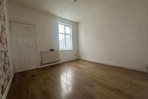 2 bedroom terraced house to rent, Tat Bank Road, Oldbury, West Midlands, B68