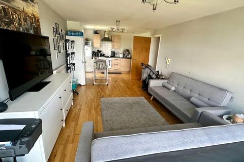 2 bedroom flat for sale, Spindletree Avenue , Manchester M9