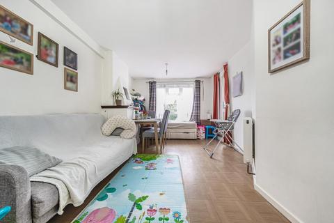 1 bedroom flat for sale, Sedgehill Road, London, SE6 3QS