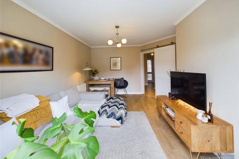 2 bedroom apartment for sale, Walmers Court, Surbiton KT5