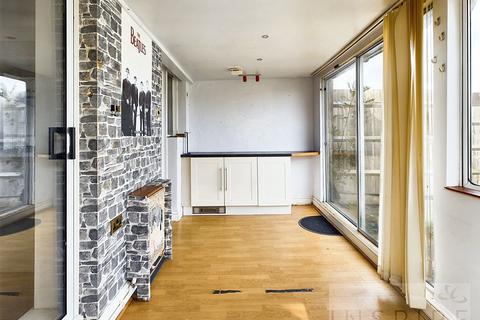 25 Tunnmeade, Ifield, Crawley, RH11 0QR