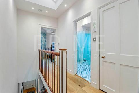 3 bedroom terraced house to rent, Roupell Street, Waterloo, London