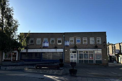 Retail property (high street) to rent, Thetford IP24