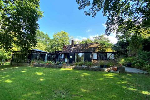 Tudor Cottage Back Lane, Cross In Hand, Heathfield, TN21 0QG
