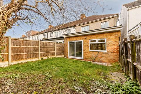 3 bedroom end of terrace house for sale, Cowper Road, London, W7