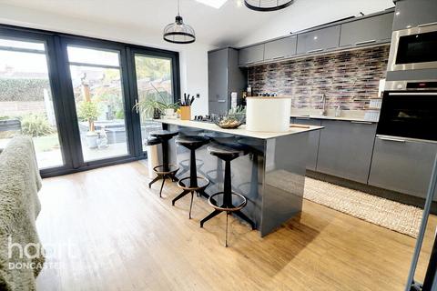 24 Fourth Avenue, Woodlands, Doncaster, DN6 7QA