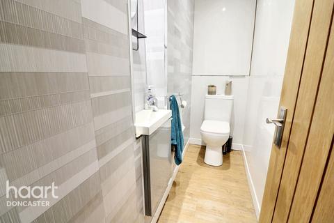 24 Fourth Avenue, Woodlands, Doncaster, DN6 7QA