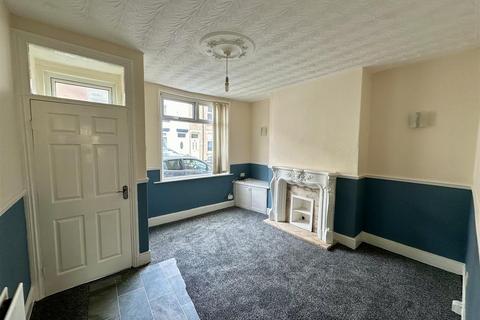 2 bedroom terraced house to rent, Brunton Street, Darlington