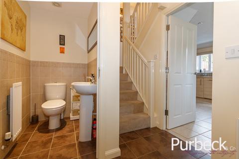 3 bedroom semi-detached house for sale, Guillemot Close, Stowmarket IP14