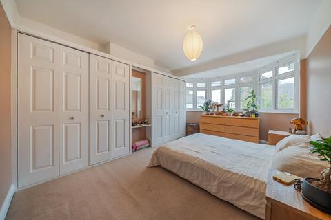 44 Glenthorpe Road, Morden, SM4 4JW