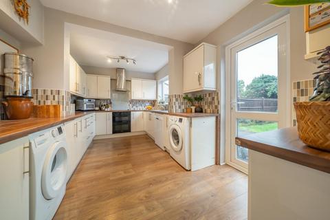 44 Glenthorpe Road, Morden, SM4 4JW