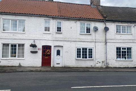 2 bedroom cottage to rent, High Street, Airmyn, Goole