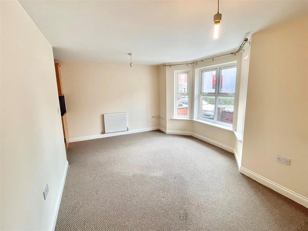 Mount Pleasant, Southcrest, Redditch 1 bed apartment to rent £750 pcm