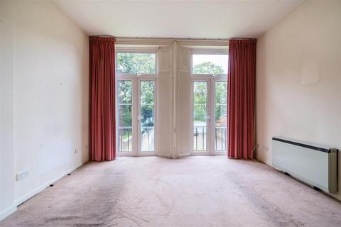 1 bedroom apartment for sale, Surbiton Hill Park, Surbiton