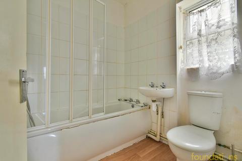 1 bedroom flat for sale, Tower Road, St Leonards-on-Sea, TN37