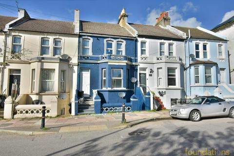 1 bedroom flat for sale, Tower Road, St Leonards-on-Sea, TN37