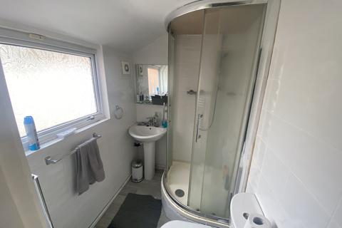 2 bedroom flat to rent, Leicester, Leicester LE5