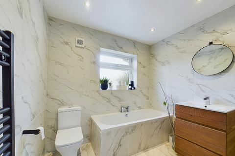 3 Blackbrook Lane, Bromley, BR2 8AU