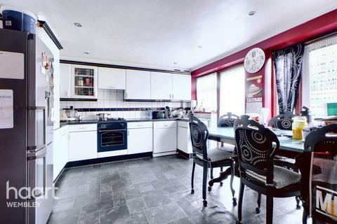 3 bedroom semi-detached house for sale, Wembley Central