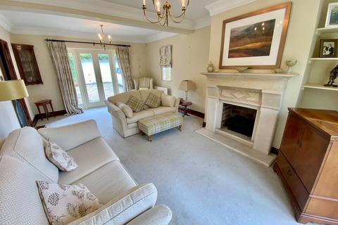 Highfield Villa Oak Road, Cowthorpe, Wetherby, LS22 5EY