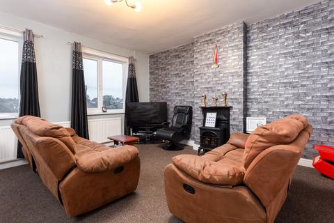 2 bedroom flat for sale, Houghton Road, Thurnscoe S63