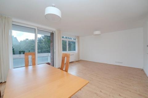 2 bedroom apartment to rent, Greystoke Court, Hanger Lane, W5 1EN