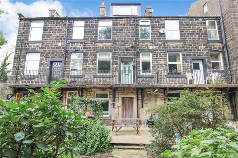 3 bedroom terraced house for sale, Bolton Road, Silsden, Keighley, West Yorkshire, BD20