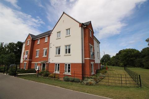 2 bedroom flat to rent, Woolf House, Somerley Drive, Crawley