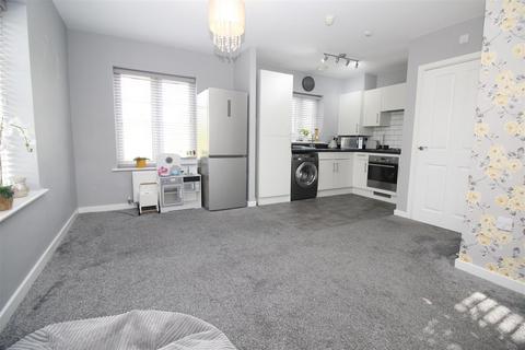 2 bedroom flat to rent, Woolf House, Somerley Drive, Crawley