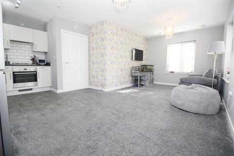 2 bedroom flat to rent, Woolf House, Somerley Drive, Crawley