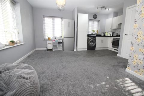 2 bedroom flat to rent, Woolf House, Somerley Drive, Crawley