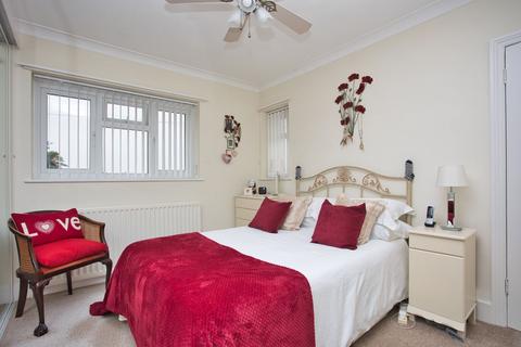 10 Wingate Road, Folkestone, CT19 5QE