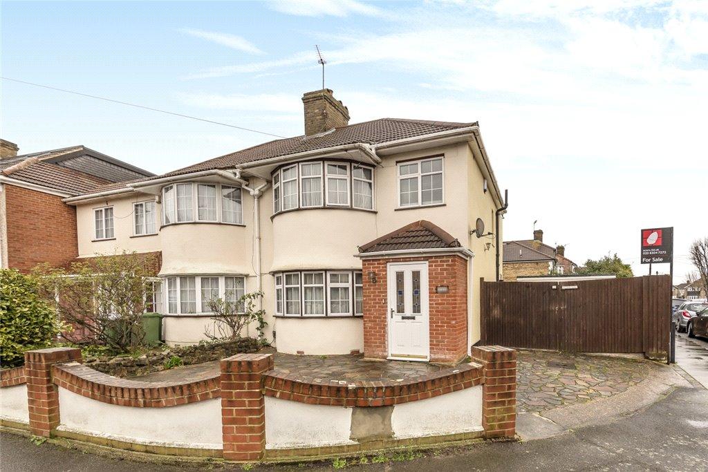 Selsey Crescent, Welling, Kent 3 bed semidetached house for sale £