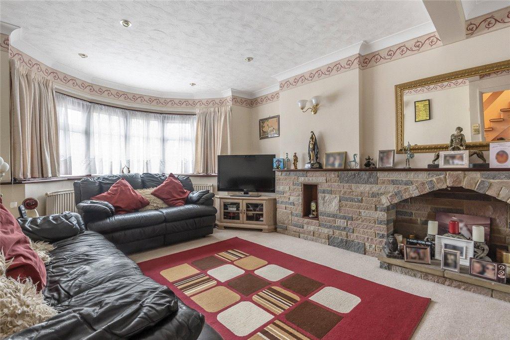 Selsey Crescent, Welling, Kent 3 bed semidetached house for sale £
