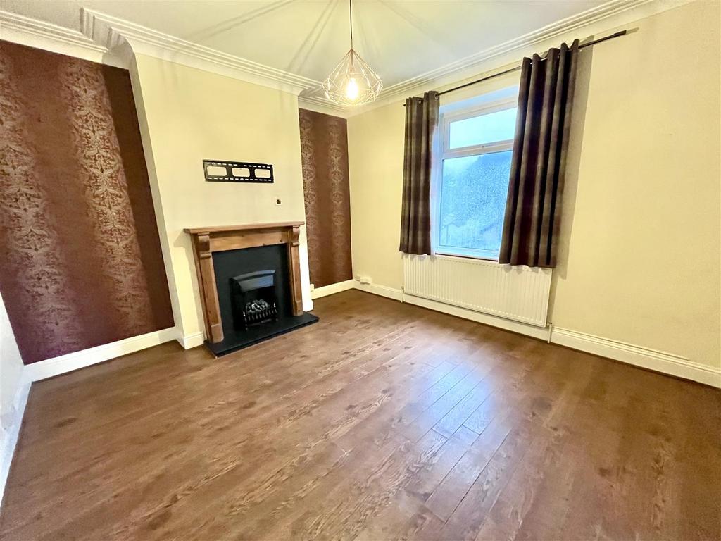 16, Syke Lane, Lightcliffe... 3 bed terraced house for sale £225,000