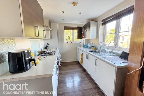 3 bedroom apartment for sale, Clarendon Way, Colchester