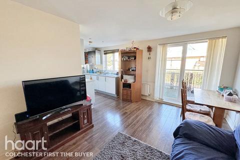 3 bedroom apartment for sale, Clarendon Way, Colchester